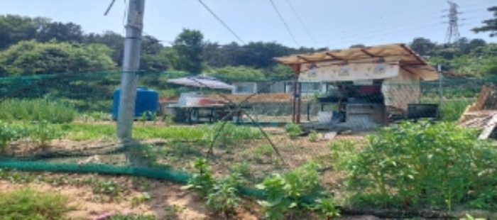 목록1 토지 일부(움막, 물탱크 등) 전경