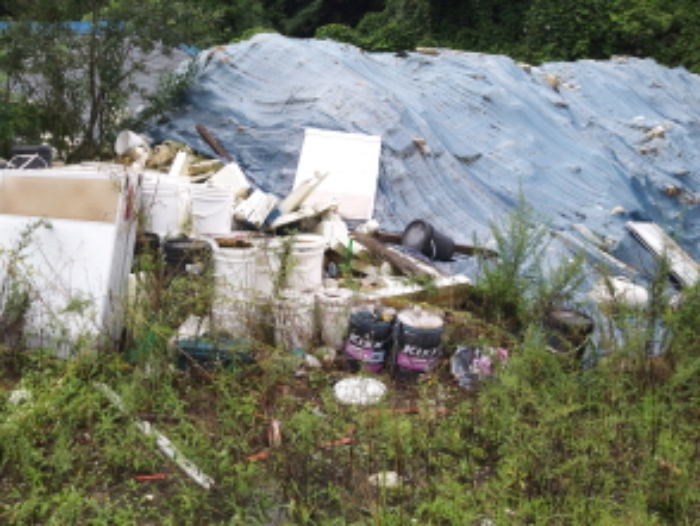 * 본건 목적물7. 소재 적체물 전경