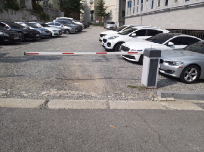 * 본건 목적물 8.9.10.지상 차단기 전경