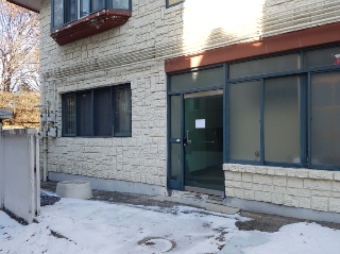 제시부동산 목록1번
1층출입문 