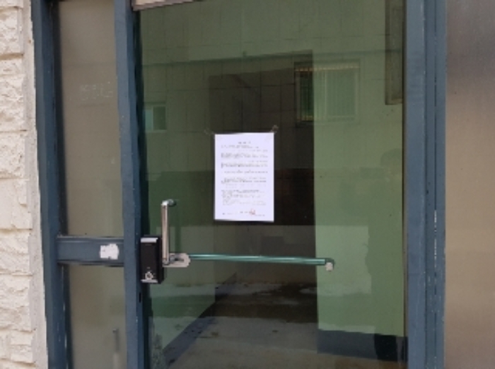 제시부동산 목록1번
1층출입문 알림고시