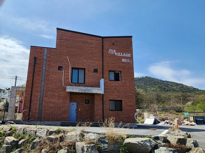 [기호(3) 토지 및 기호(4) 건물]