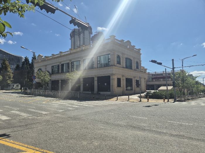 본건 건물 전경