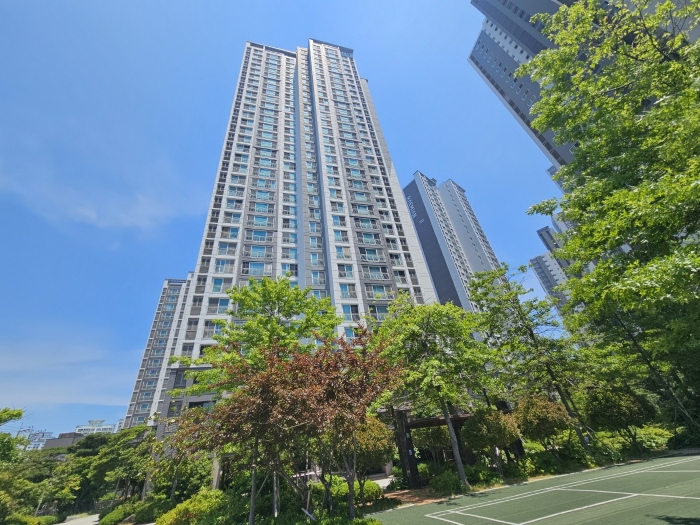 본건 외부 전경