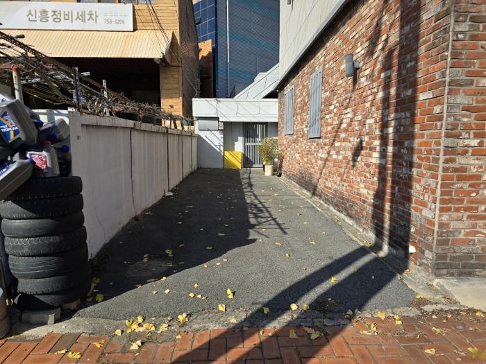 본건 사진(일련번호 3)