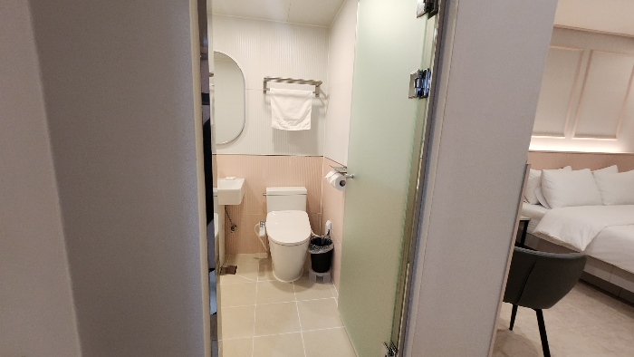 본건 기호2 2층 숙박시설 내부전경