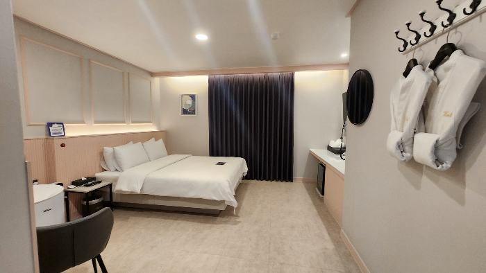 본건 기호2 2층 숙박시설 내부전경