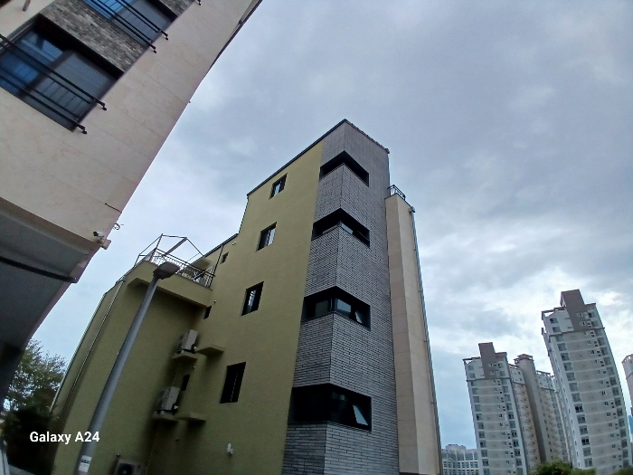 제시외건물 ㄷ)