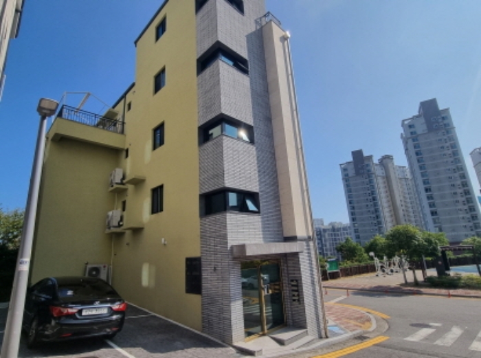 본건 2항 서측 전경 