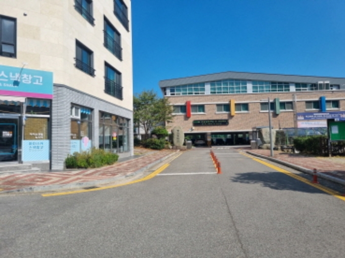 본건 남측에 위치한 도로의 모습