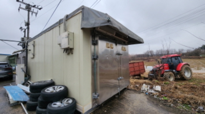 목록1 토지상에 있는 철제컨테이너