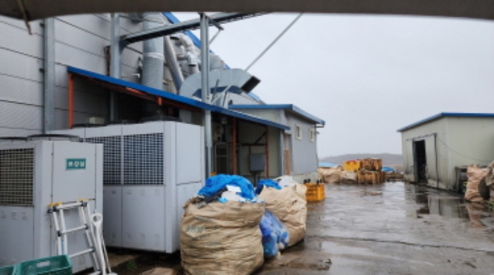 공장및광업재단법 제6조 기계기구,제시 외 철파이프구조 판넬지붕 구조물