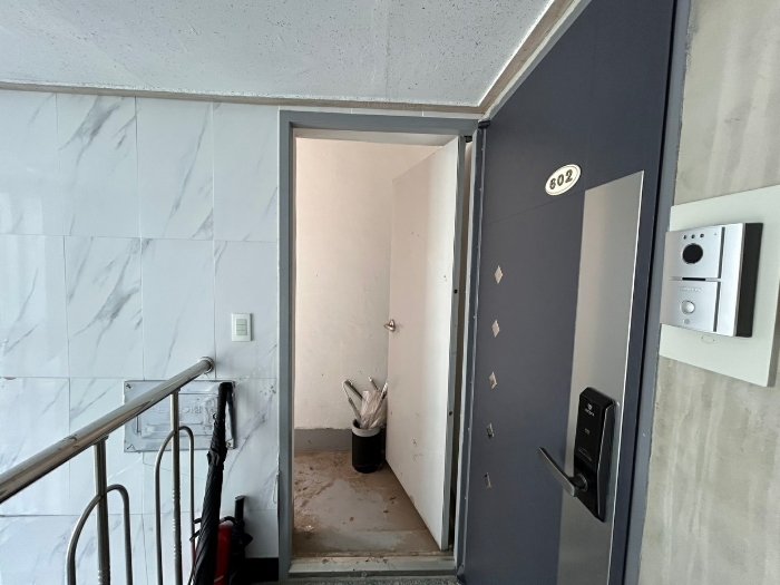 옥탑 -제시외㉢ 602호측면