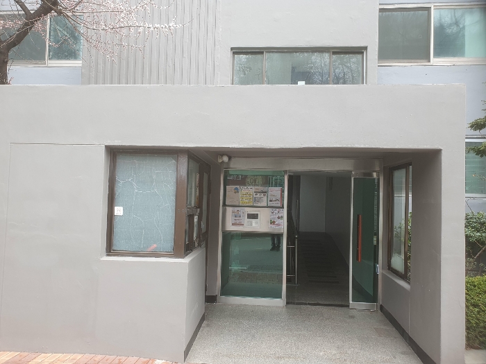 201동  1호,2호 라인 공동 주 출입구