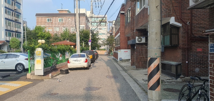 본건이 소재한 건물 주위 전경