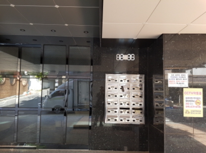 출입구 부분 (2)