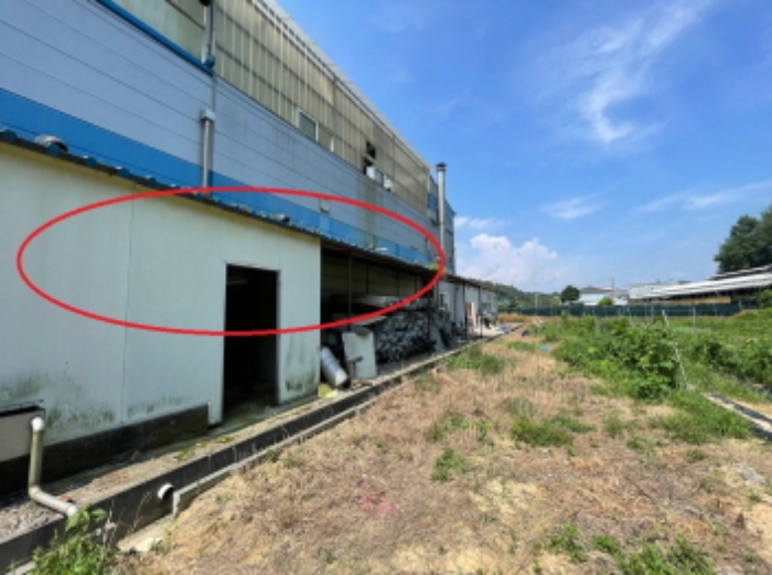 1층 공장 외부 제시외 시설물