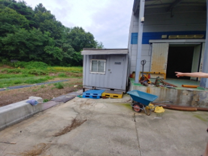 저온창고 옆 컨테이너 박스 모습1