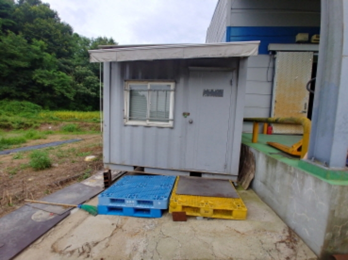 저온창고 옆 컨테이너 박스 모습2