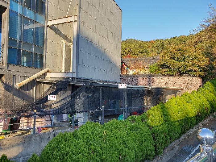 [제시외 건물 : 일련번호 (ㄱ),(ㄴ)]