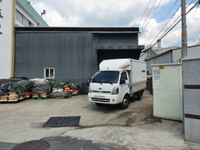 기호6 일부지상의 제시외 철파이프 천막조 창고