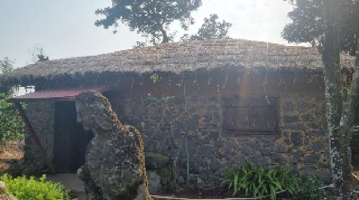 본건 소재지2(성읍리 371-1) 제시 부속건물(단층 창고)