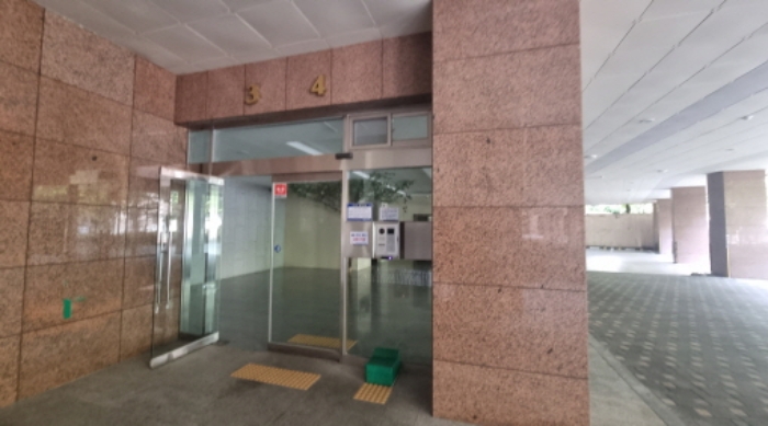 티02동, 3호, 4호라인 공동출입문