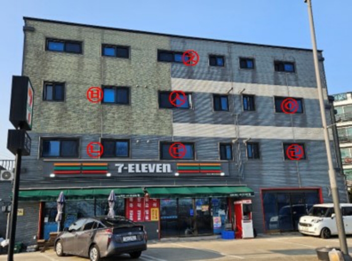 제시외건물 (ㄴ)-(ㄹ), (ㅂ)-(ㅇ) (발코니확장주택)
제시외건물(ㅊ) (다락)