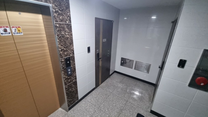 대상물건 2층 공용부분 전경