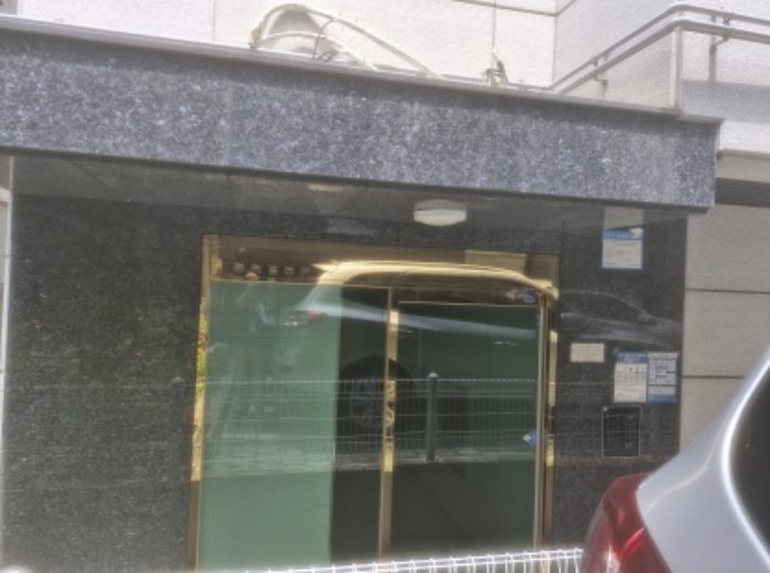 세대 공동 출입문