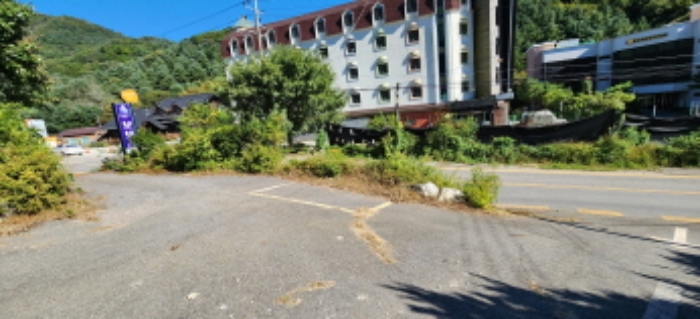 목록 부동산 진입로 전경