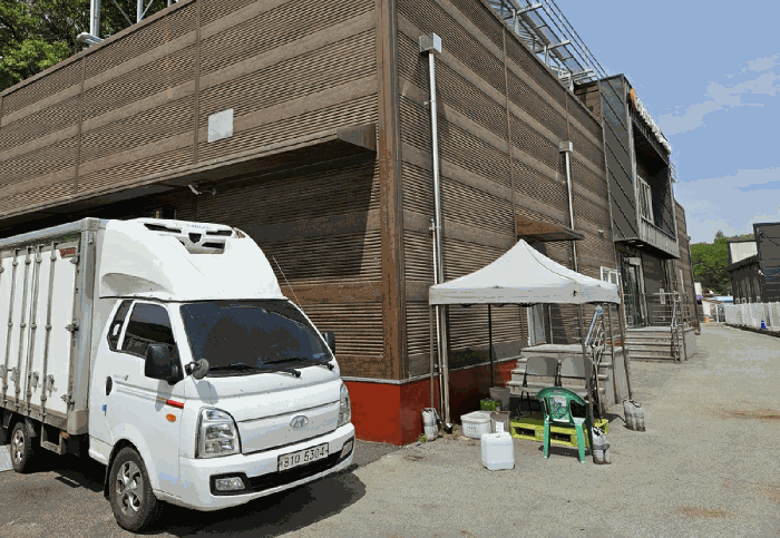 기호(2) 건물 전경(측면)