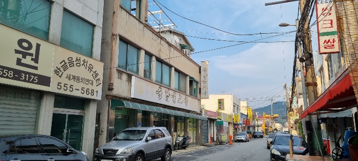 [본건 전경: 충남불교사 간판건물]