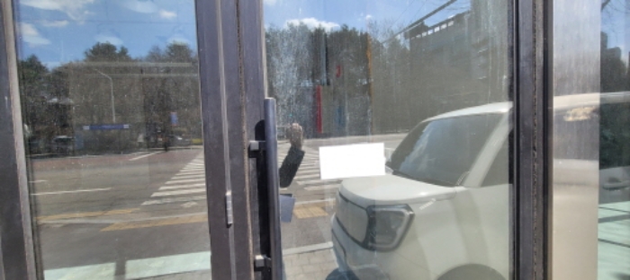 전유세대 출입문(목록1,101호)(현황조사 안내문 부착)