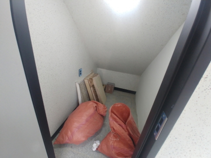 1층 창고 내부모습