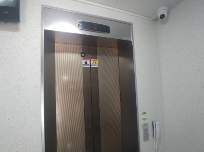 엘리베이터실