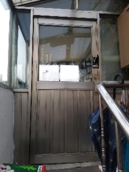 세대출입문(3층)