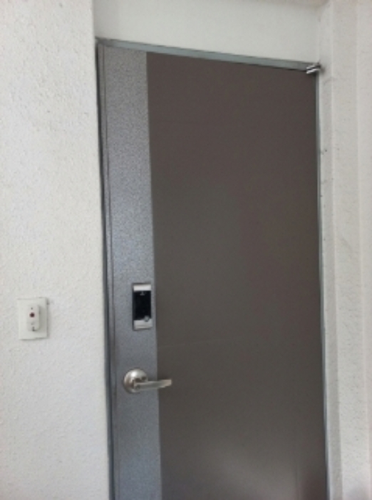 3층 올에이 여행사 주택출입문