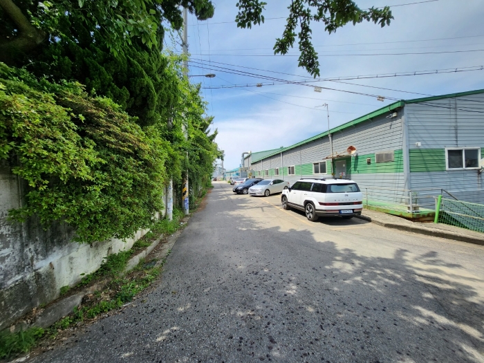 본건동측도로상황