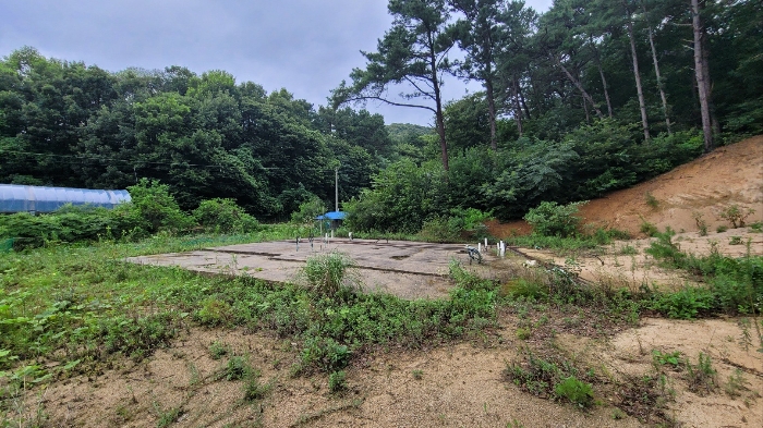 본건 지상 콘크리트 구조물