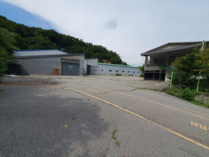 현장사진(토지, 건물 전경)