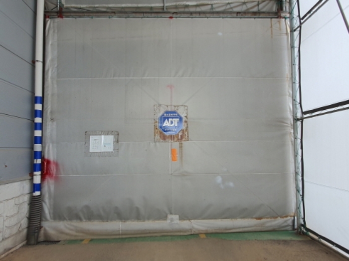 현장사진(건물 1.2호동 출입문)