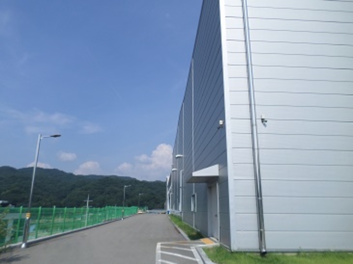 목록1 토지 및 목록2 공장 건물 근접촬영