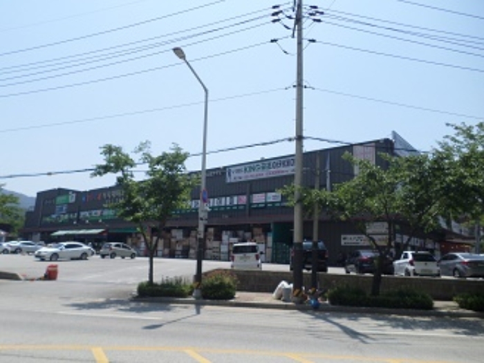 이 사건 토지 및 건물 일대