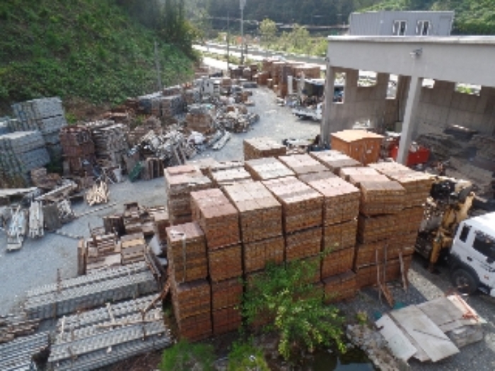 기호 1. 건자재 야적장