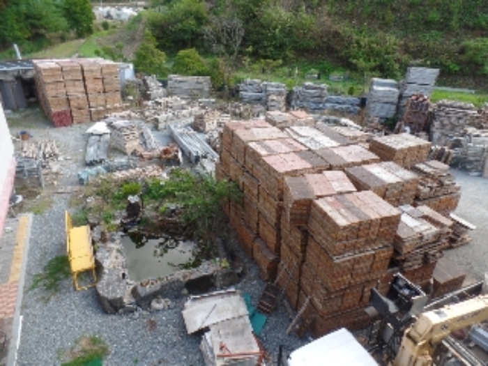 기호 1. 건자재 야적장