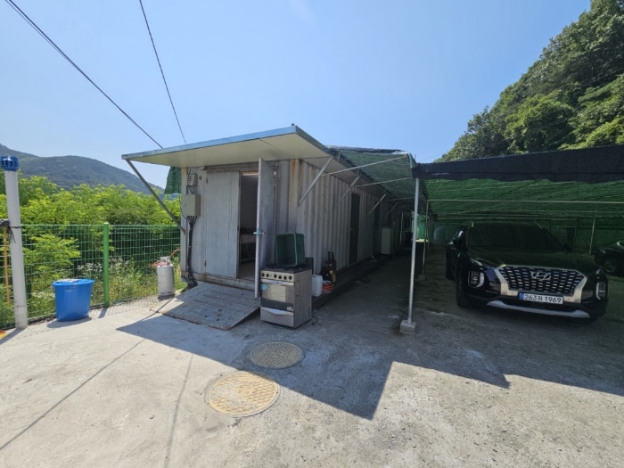 제시외건물[ㄷ,ㄹ]