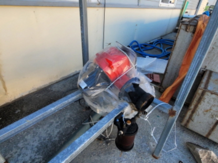 공장에 소재한 기계기구 사진