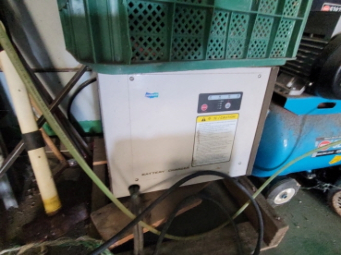 공장에 소재한 기계기구 사진