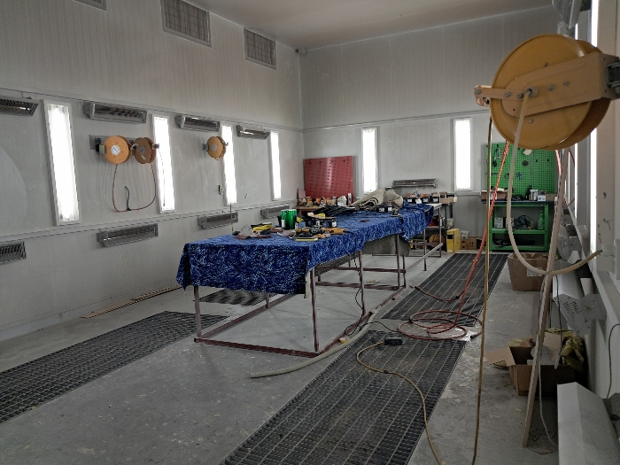 기계기구 1-1대형도장부스내부